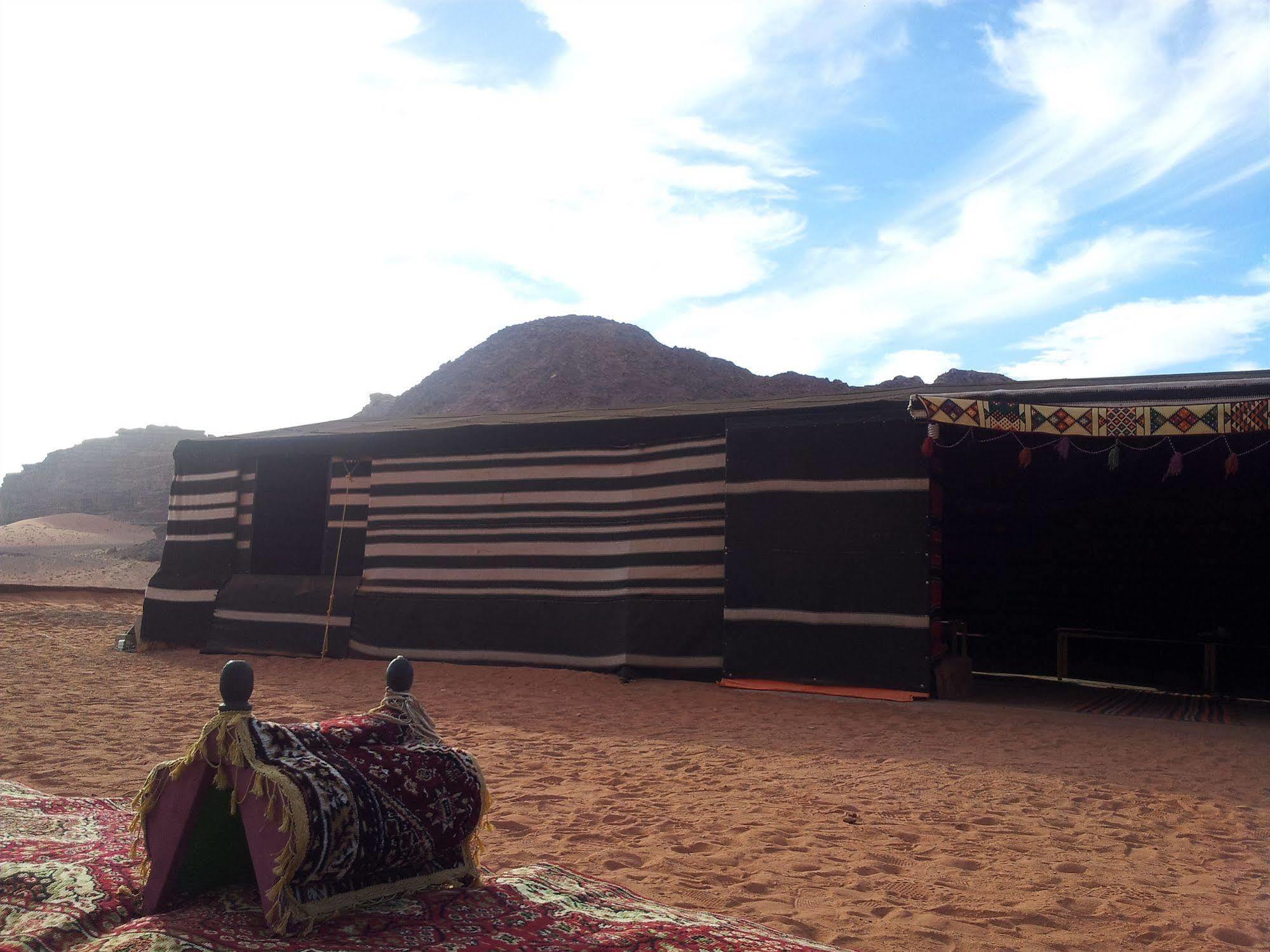 Wadi Rum Caravan Camp Luaran gambar