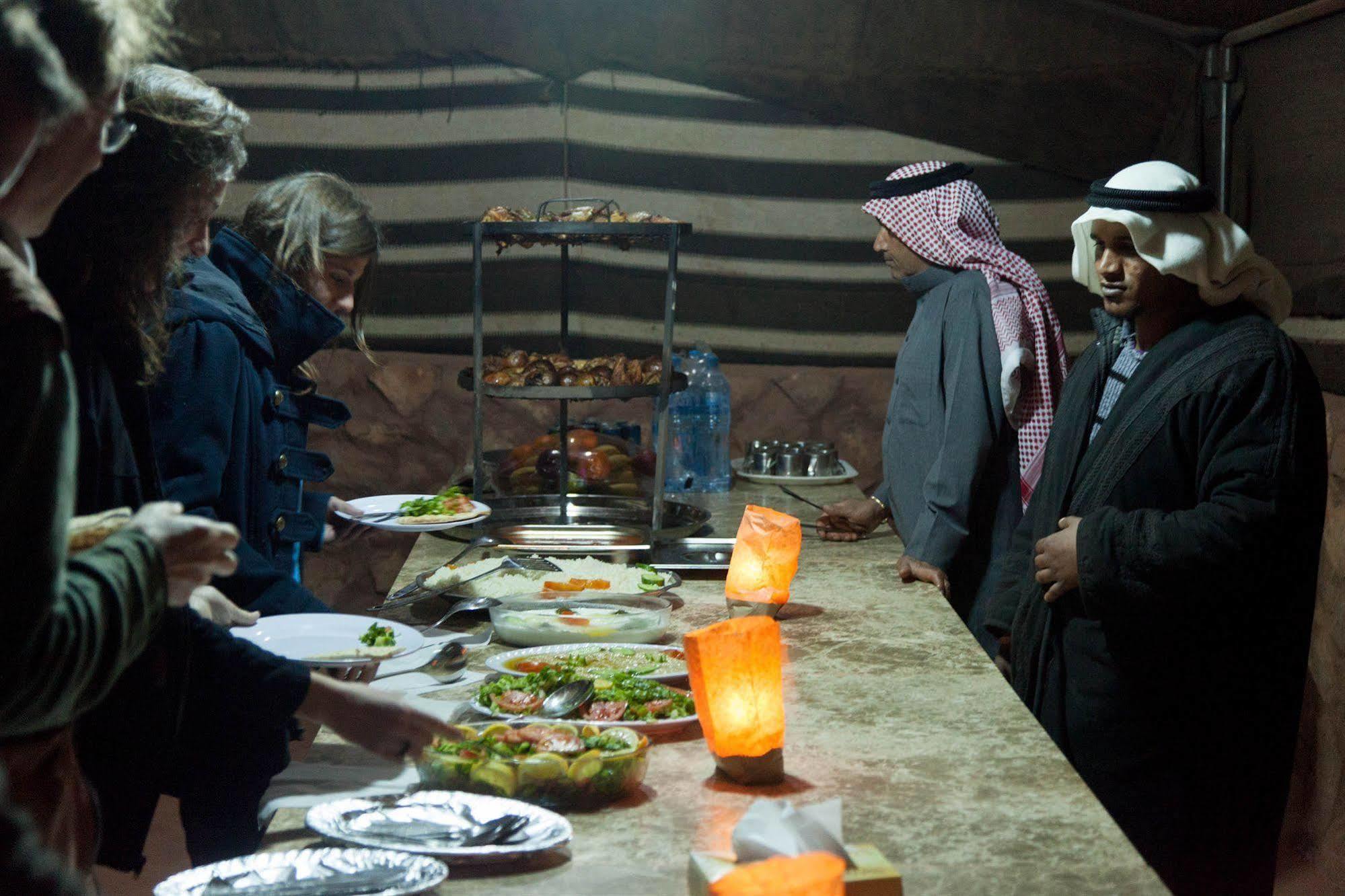 Wadi Rum Caravan Camp Luaran gambar