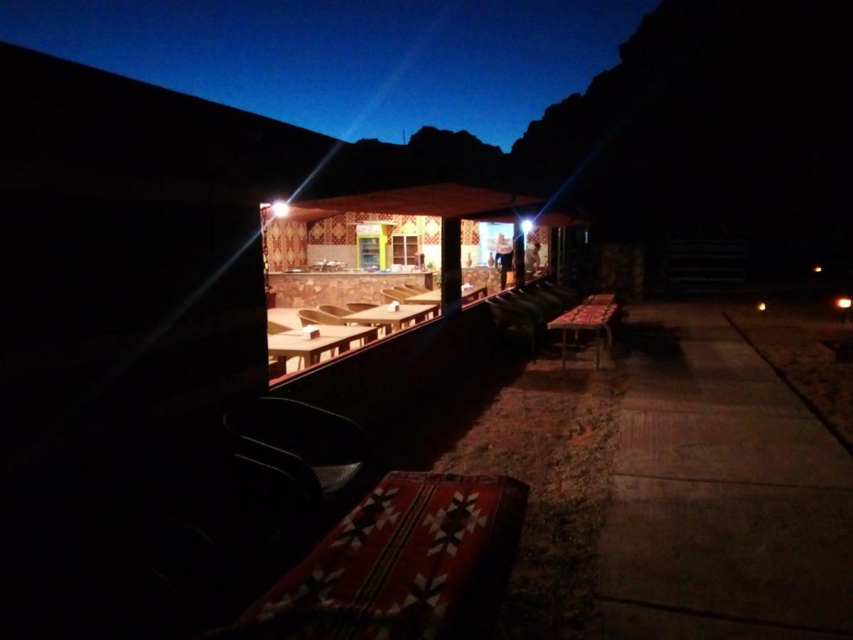 Wadi Rum Caravan Camp Luaran gambar